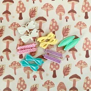 Vintage Girls Plastic Hair Barrette Lot